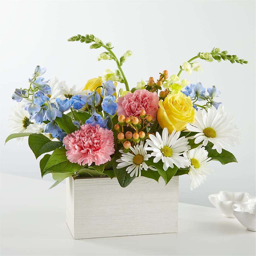 Sun Salutation Box Bouquet – Schnucks Florist And Gifts #162, Olivette MO