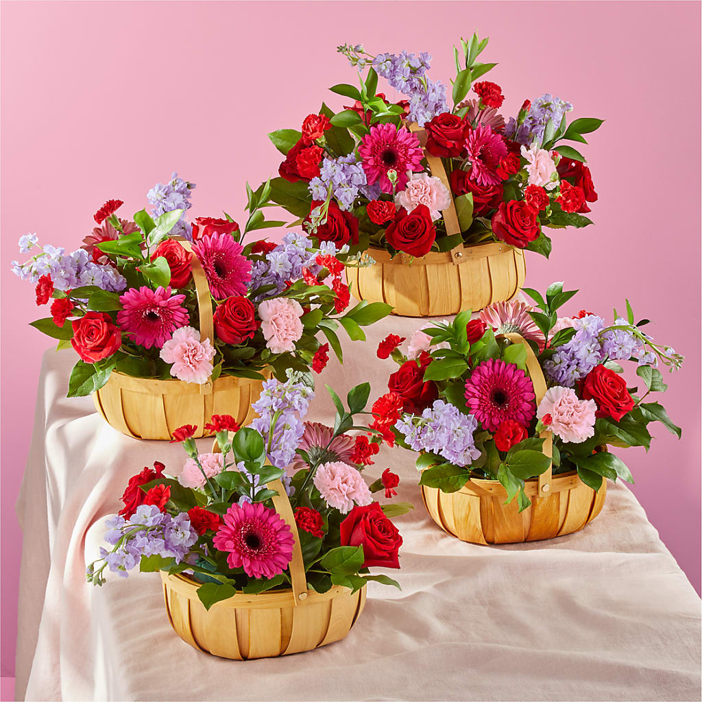 Pink Picnic Basket – Schnucks Florist And Gifts #162, Olivette MO