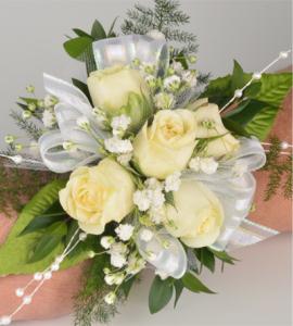 Five Bloom Spray Rose Corsage – Schnucks Florist And Gifts #162, Olivette MO