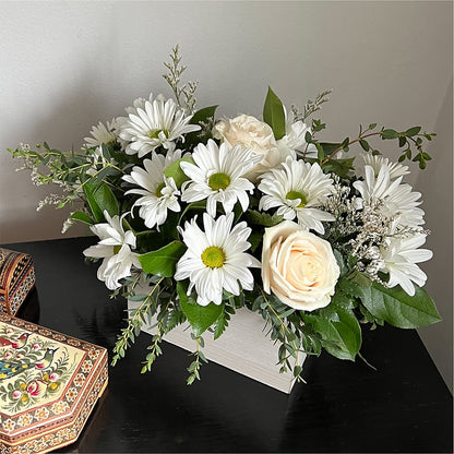 Fresh Linen Box Bouquet –  Schnucks Florist And Gifts #162, Olivette MO