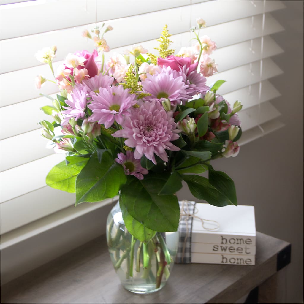 Pastel Tradition - A Florist Original –  Schnucks Florist And Gifts #162, Olivette MO